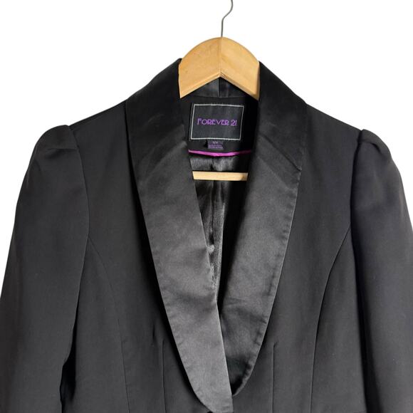 Forever 21 Black Y2K Satin Lapel One Button Tuxedo Blazer Jacket Women’s Small - Picture 2 of 8